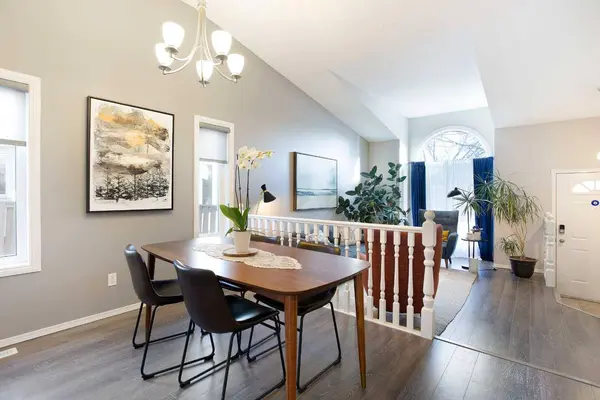 339 Hawkhill PL NW, Calgary, AB T3G 3H7