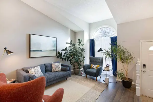 339 Hawkhill PL NW, Calgary, AB T3G 3H7