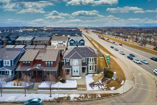 1313 Coopers DR SW, Airdrie, AB T4B 3T7