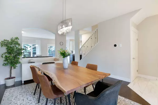 39 Strathlea Common SW #31, Calgary, AB T3H 5P8