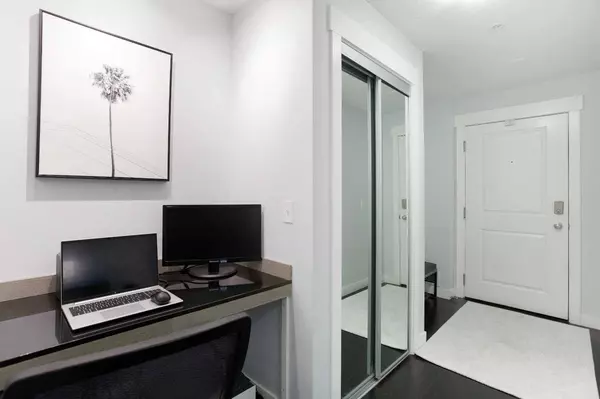 11 Mahogany ROW SE #1202, Calgary, AB T3M 2L6