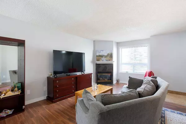 111 Tarawood LN NE #1005, Calgary, AB T3J 5B9