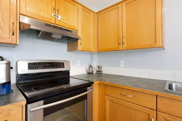 111 Tarawood LN NE #1005, Calgary, AB T3J 5B9