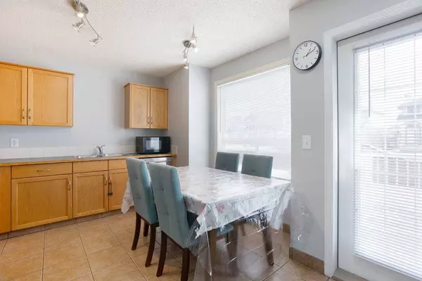 111 Tarawood LN NE #1005, Calgary, AB T3J 5B9