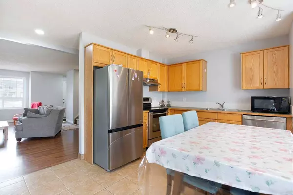 111 Tarawood LN NE #1005, Calgary, AB T3J 5B9