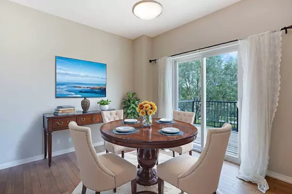 32 Drake Landing HL, Okotoks, AB T1S 0M8