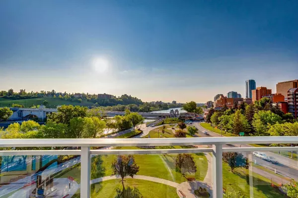 118 Waterfront CT SW #603, Calgary, AB T2P1K8