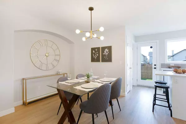 62 Cranberry PL SE, Calgary, AB T3M 0G9