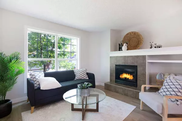 62 Cranberry PL SE, Calgary, AB T3M 0G9