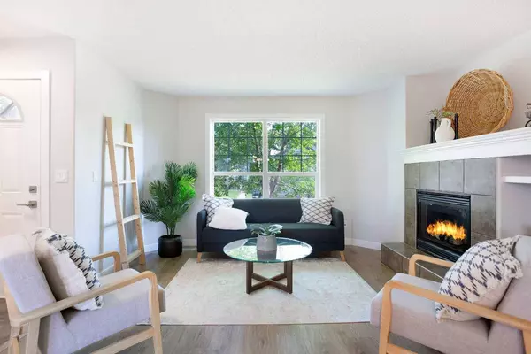 62 Cranberry PL SE, Calgary, AB T3M 0G9