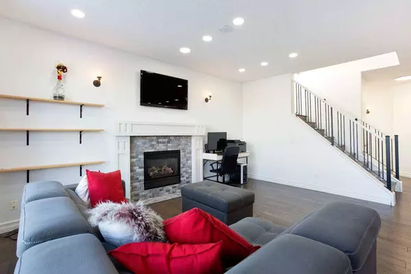 620 Copperfield BLVD SE, Calgary, AB T2Z 4C6