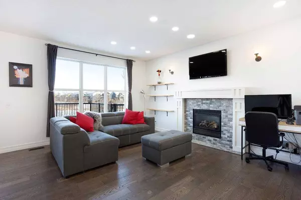 620 Copperfield BLVD SE, Calgary, AB T2Z 4C6