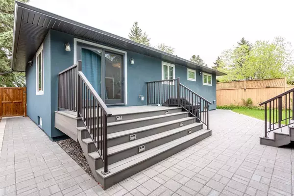 101 Wimbledon CRES SW, Calgary, AB T3C 3J2