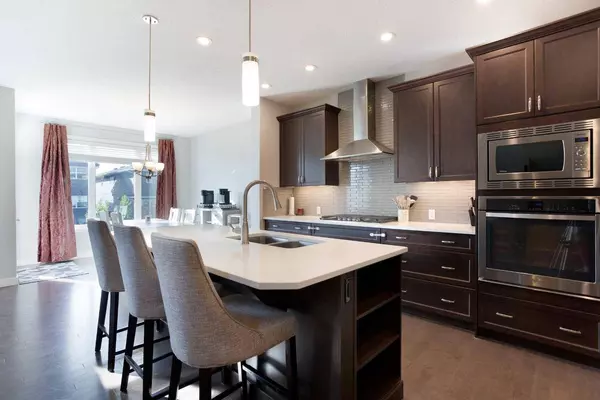 322 Evanston WAY NW, Calgary, AB T3P 0P7