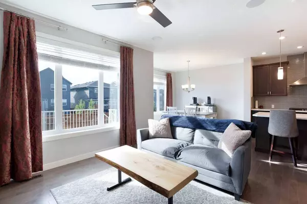 322 Evanston WAY NW, Calgary, AB T3P 0P7