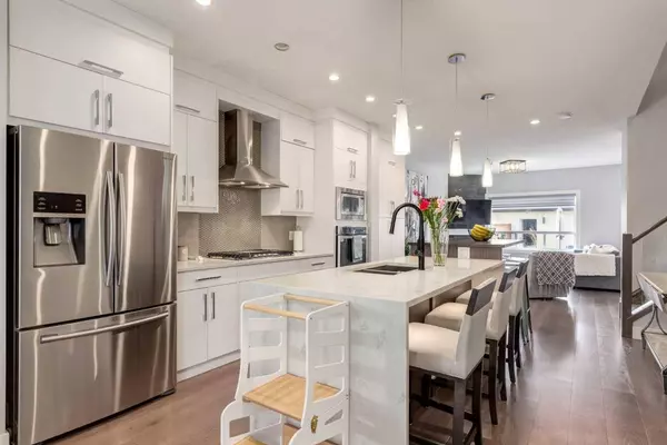 436 22 AVE NE, Calgary, AB T2E 1T7