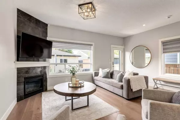 436 22 AVE NE, Calgary, AB T2E 1T7