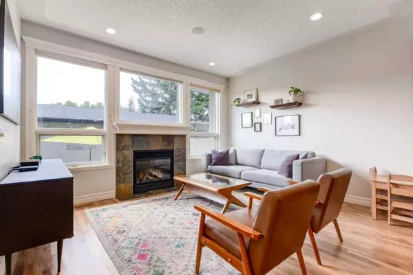 625 25 AVE NW, Calgary, AB T2M 2B1