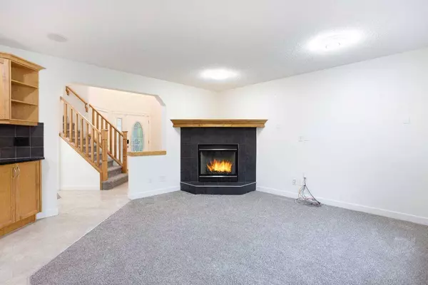 373 Brightonstone GN SE, Calgary, AB T2Z 0K1