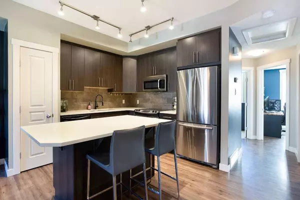 309 Mckenzie Towne SQ SE, Calgary, AB T2Z 1E3