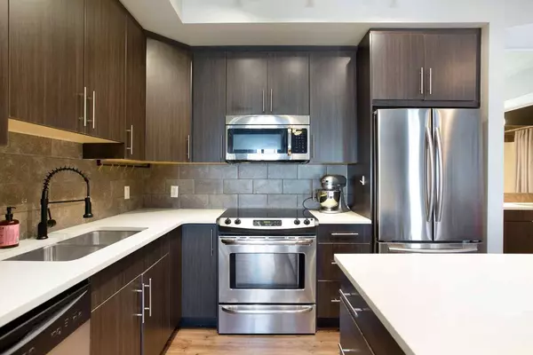 309 Mckenzie Towne SQ SE, Calgary, AB T2Z 1E3