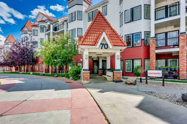 70 Royal Oak PLZ NW #102, Calgary, AB T3G 0C6