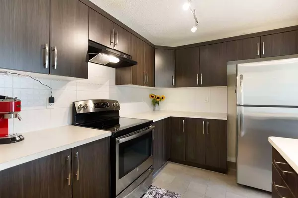 176 Windstone Link SW, Airdrie, AB T4B 3X5