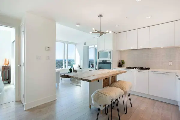 901 10 AVE SW #3102, Calgary, AB T2R 0B5