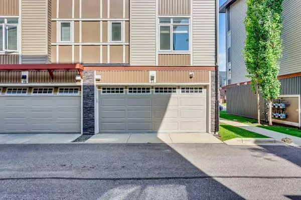 21 Skyview Point Link NE, Calgary, AB T3N 0L7