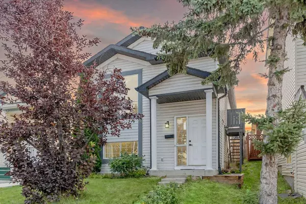 125 Martinpark WAY NE, Calgary, AB T3J 3M8