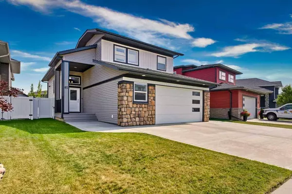 85 Lalor DR, Red Deer, AB T4R 0R6