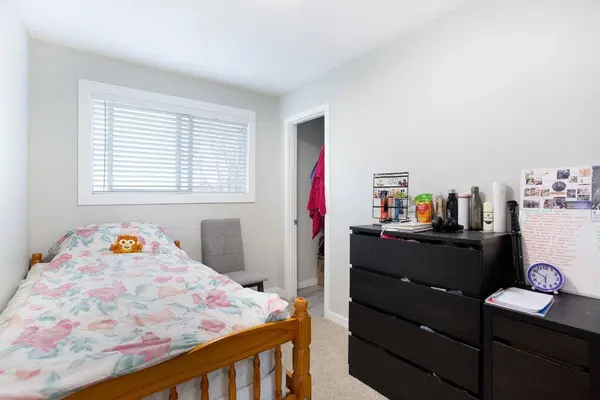 119 Maranda Close NE, Calgary, AB T2A 3E7