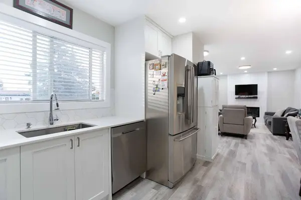 119 Maranda Close NE, Calgary, AB T2A 3E7