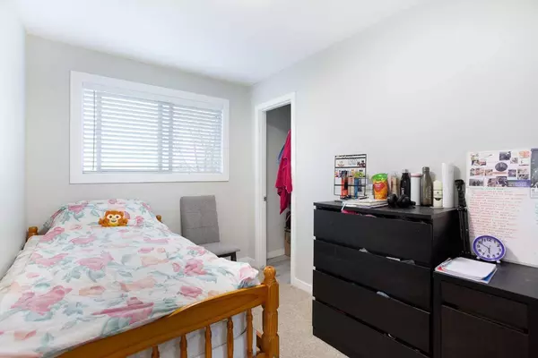 119 Maranda Close NE, Calgary, AB T2A 3E7