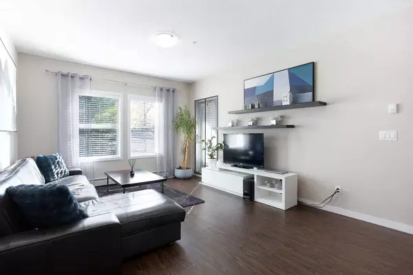 200 Cranfield Common SE #112, Calgary, AB T3M 1S2