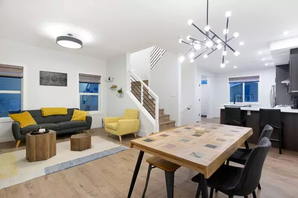 210 Chelsea Heath, Chestermere, AB T1X 2N5