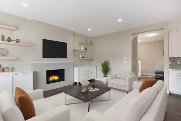 111 Walden HTS SE, Calgary, AB T2X 2J3