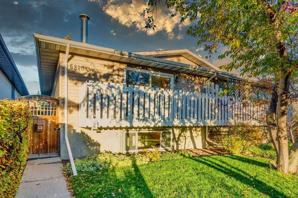 5248 19 AVE NW, Calgary, AB T3B 0T2