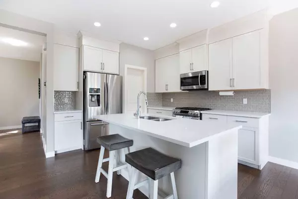 111 Walden HTS SE, Calgary, AB T2X 2J3