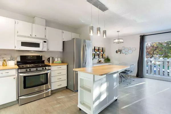 5248 19 AVE NW, Calgary, AB T3B 0T2