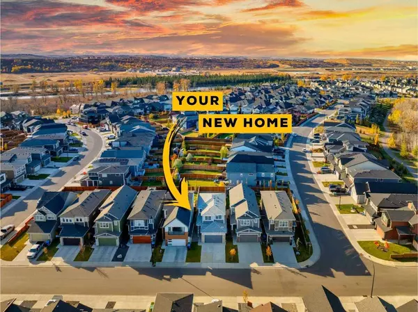 125 Cranbrook GDNS SE, Calgary, AB T3M 3C3