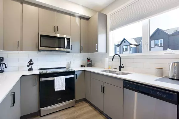 850 Belmont DR SW #519, Calgary, AB T2X 4A5