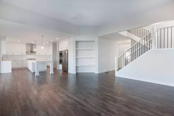 74 Cimarron Estates DR, Okotoks, AB T1S 0R2