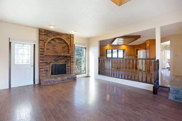 11 Georgian EST, Rural Rocky View County, AB T1Z 0K1