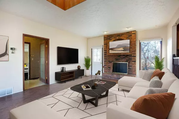 11 Georgian EST, Rural Rocky View County, AB T1Z 0K1