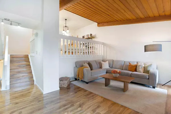 10030 Oakmoor WAY SW #54, Calgary, AB T2V 4S8