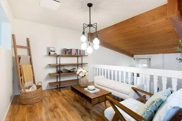 10030 Oakmoor WAY SW #54, Calgary, AB T2V 4S8