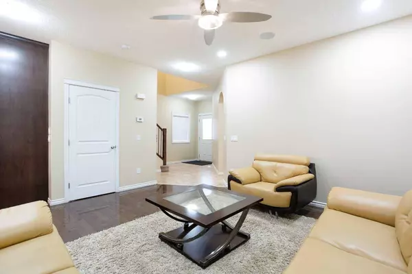 169 Taralake MNR NE, Calgary, AB T3J 0N1