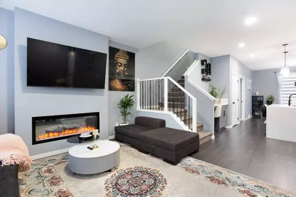 265 Belmont WAY SW, Calgary, AB T2X 4Z7