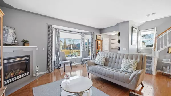 2 Hinshaw DR #1, Sylvan Lake, AB T4S 2J2